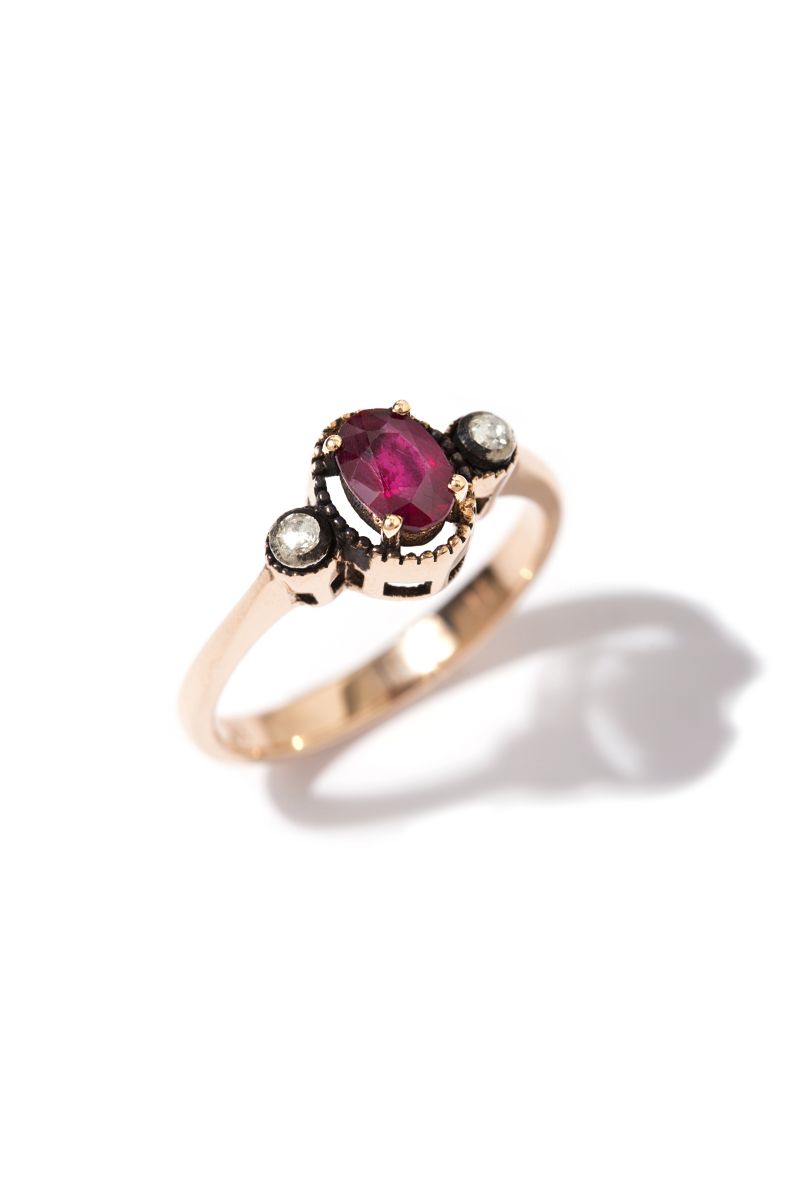 Ruby ve Elmas Yüzük - Art Collection